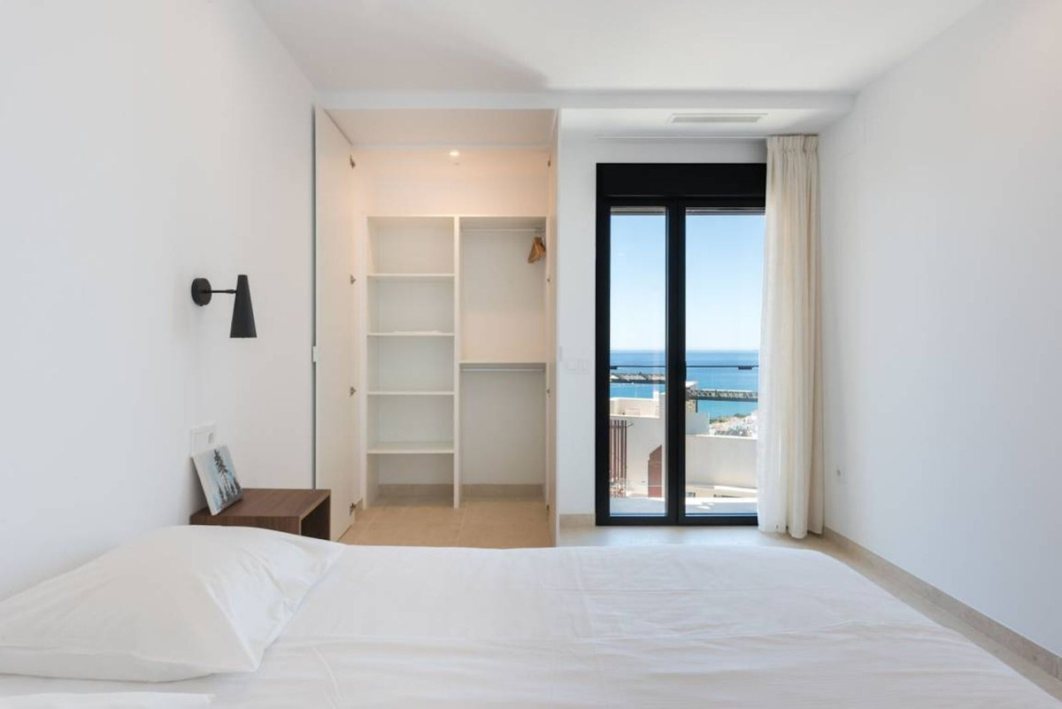 Huis te koop in Torrox Costa | 3 slaapkamers H5309878