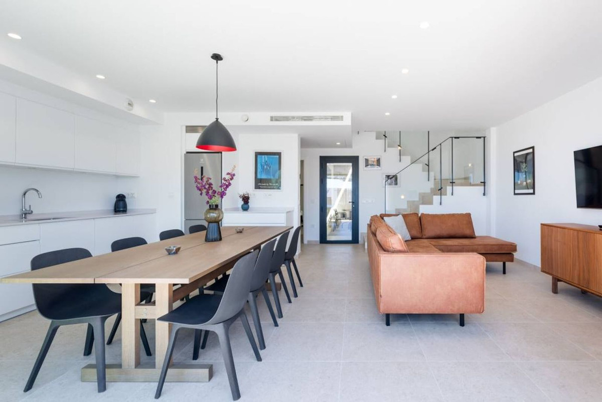 Huis te koop in Torrox Costa | 3 slaapkamers H5309878