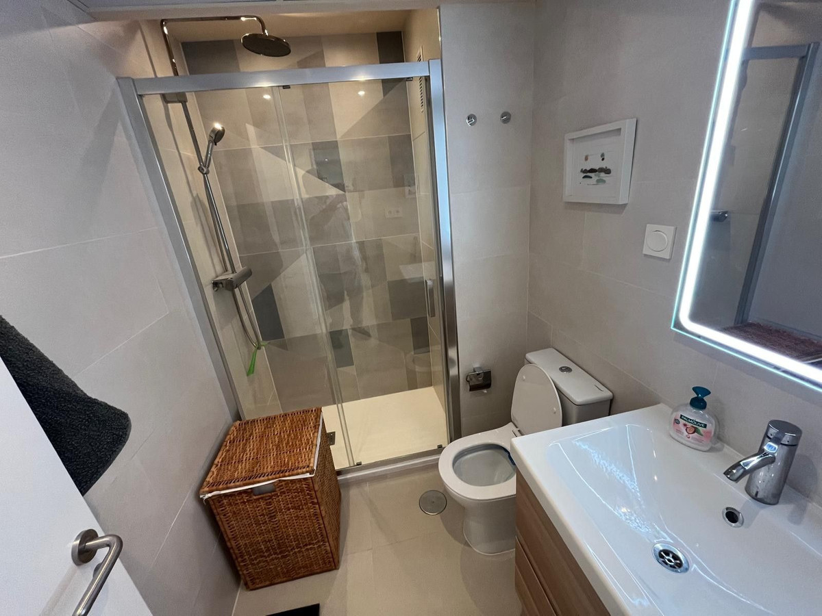 Appartement te koop in Torrox Costa | 2 slaapkamers H5316985