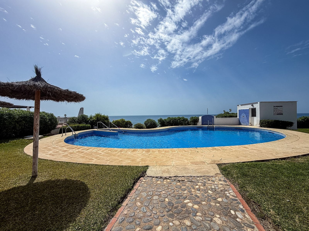 Duplex te koop in Torrox Costa | 2 slaapkamers H5389174