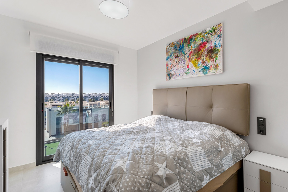 Appartement te koop in Urbanización El Raso | 2 slaapkamers H4981681