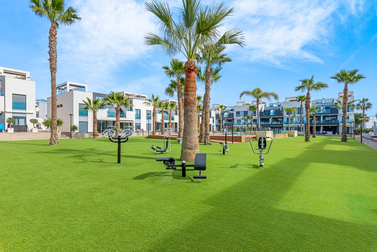 Appartement te koop in Urbanización El Raso | 2 slaapkamers H4981681