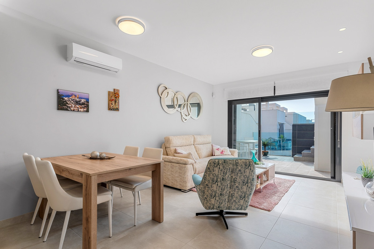 Appartement te koop in Urbanización El Raso | 2 slaapkamers H4981681