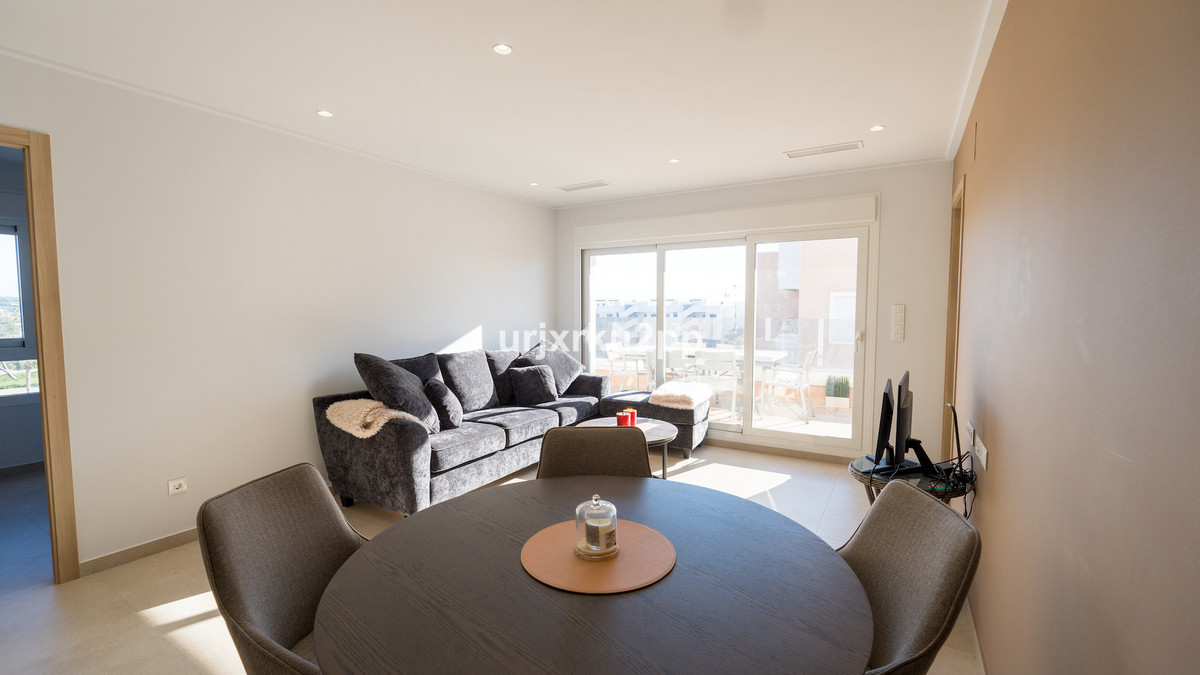 Appartement te koop in Urbanización El Raso | 3 slaapkamers H5284159