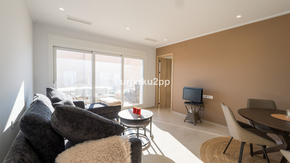 Appartement te koop in Urbanización El Raso | 3 slaapkamers H5284159