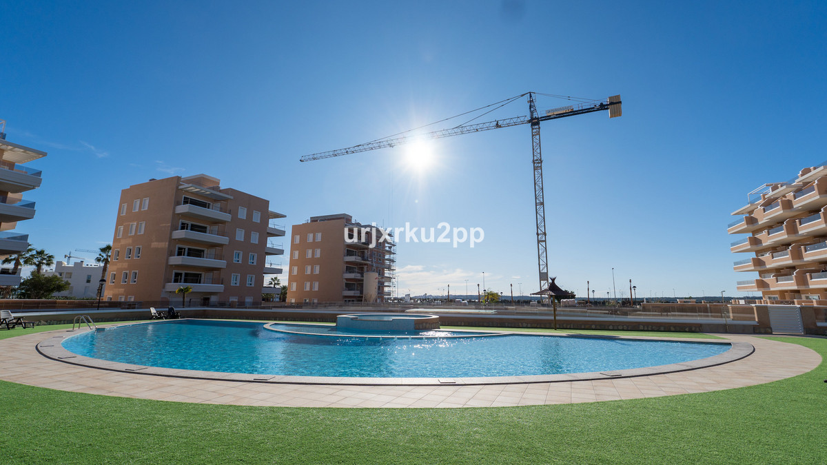Appartement te koop in Urbanización El Raso | 3 slaapkamers H5284159