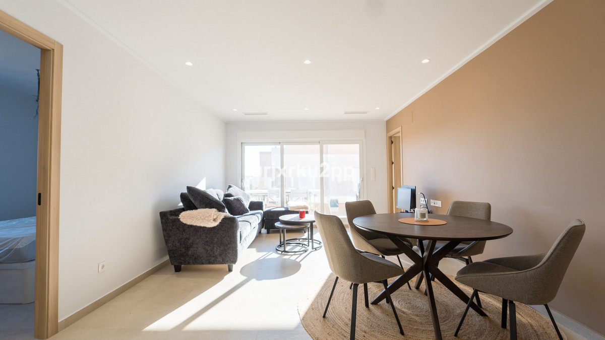 Appartement te koop in Urbanización El Raso | 3 slaapkamers H5284159