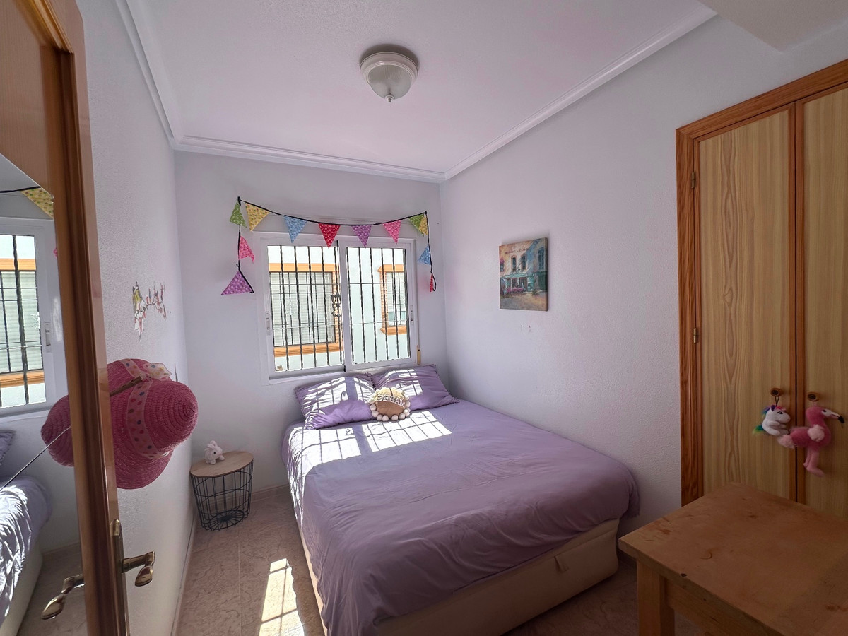 Huis te koop in Urbanización El Raso | 3 slaapkamers H5327860