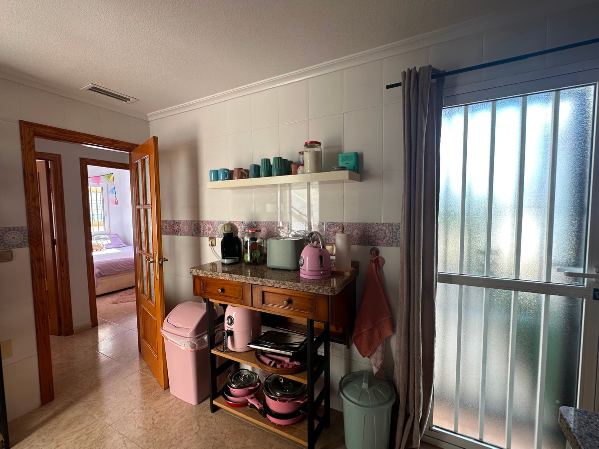 Huis te koop in Urbanización El Raso | 3 slaapkamers H5327860