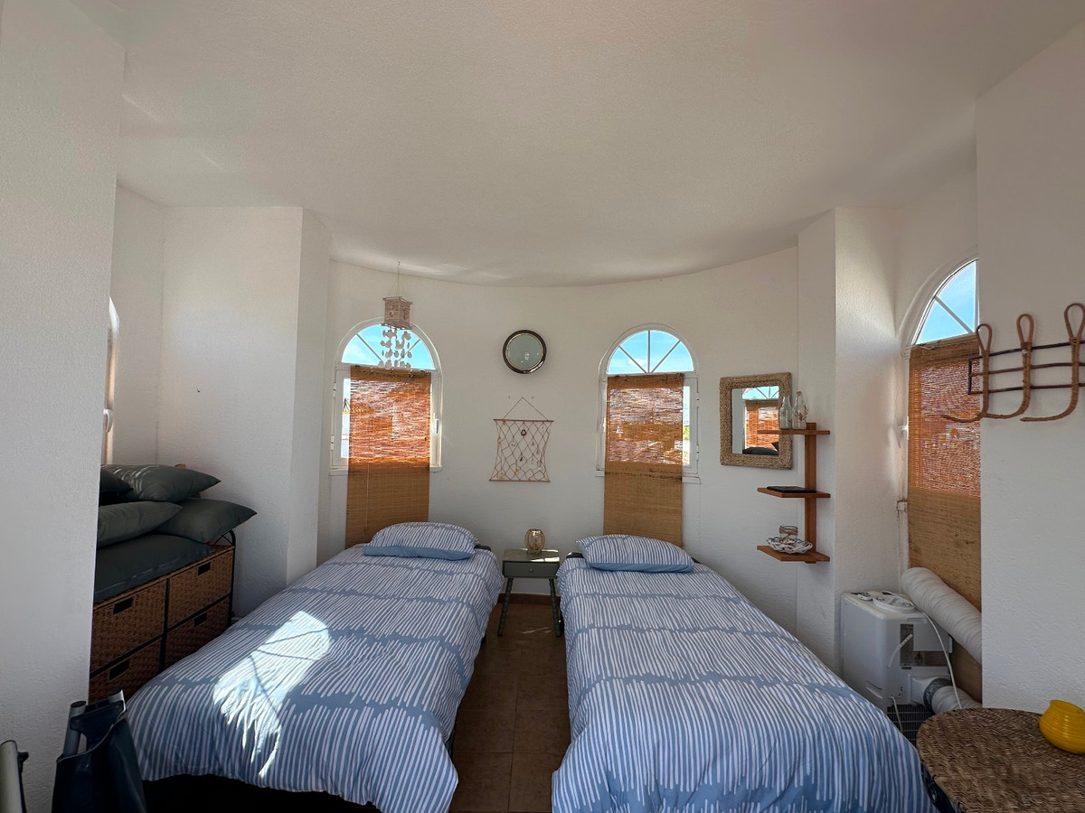 Huis te koop in Urbanización El Raso | 3 slaapkamers H5327860