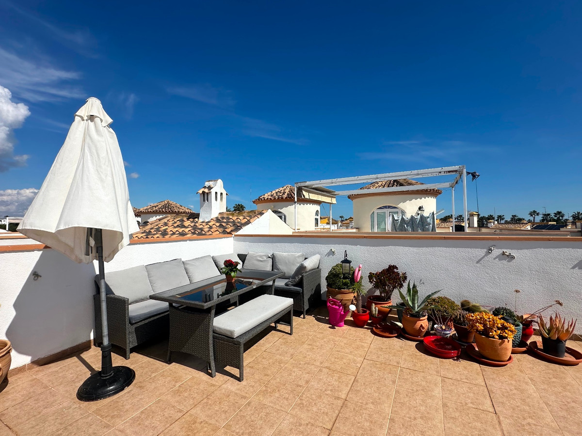 Huis te koop in Urbanización El Raso | 3 slaapkamers H5327860