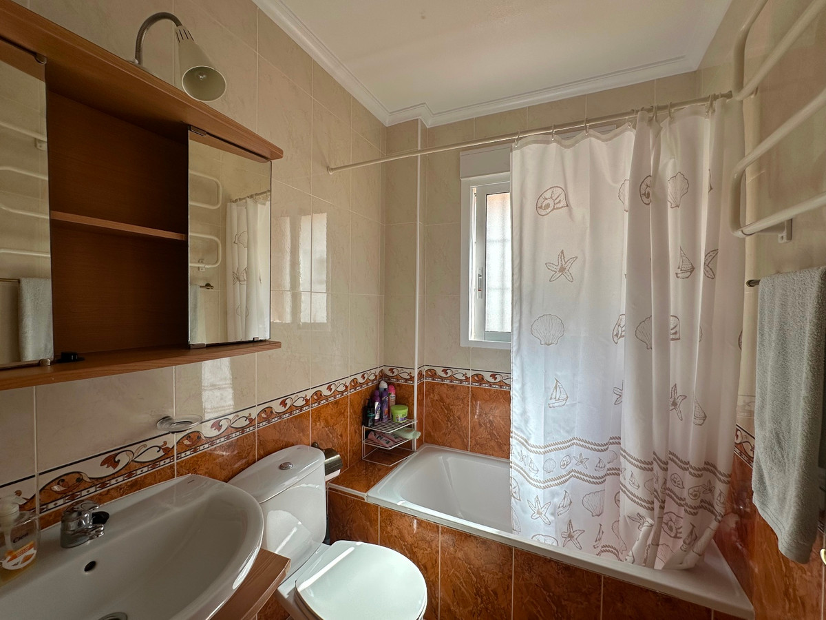 Huis te koop in Urbanización El Raso | 3 slaapkamers H5327860