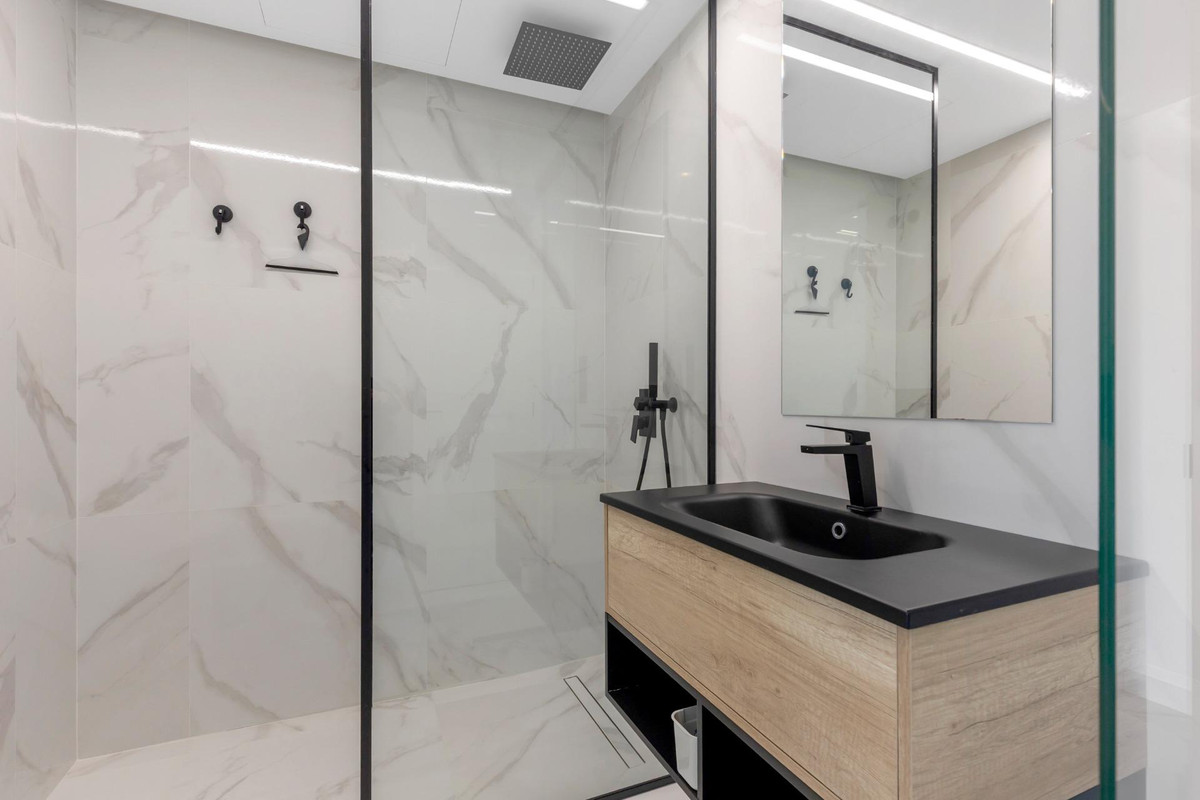 Appartement te koop in Urbanización El Raso | 2 slaapkamers H5342863