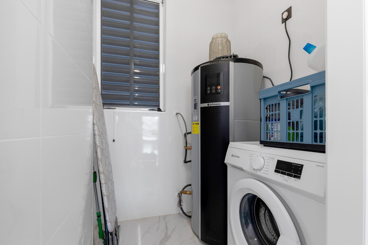 Appartement te koop in Urbanización El Raso | 2 slaapkamers H5342863