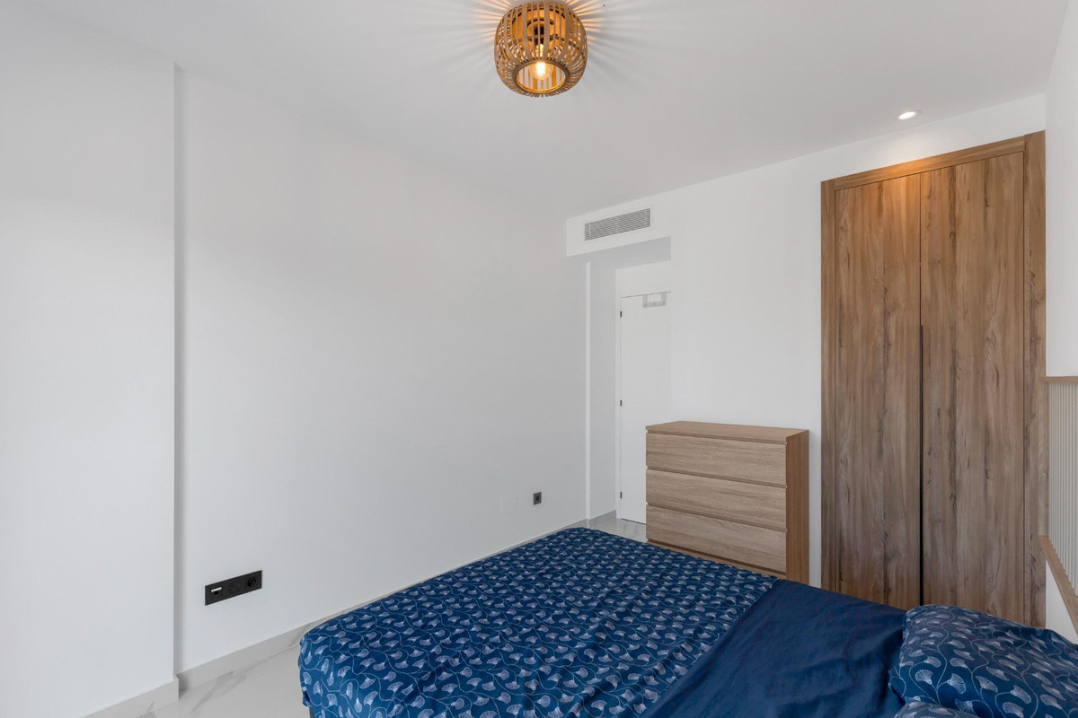 Appartement te koop in Urbanización El Raso | 2 slaapkamers H5342863