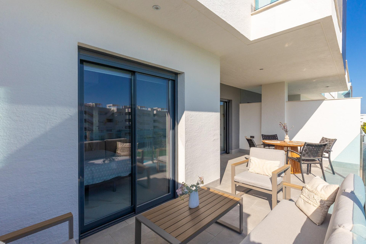 Appartement te koop in Urbanización El Raso | 2 slaapkamers H5342863