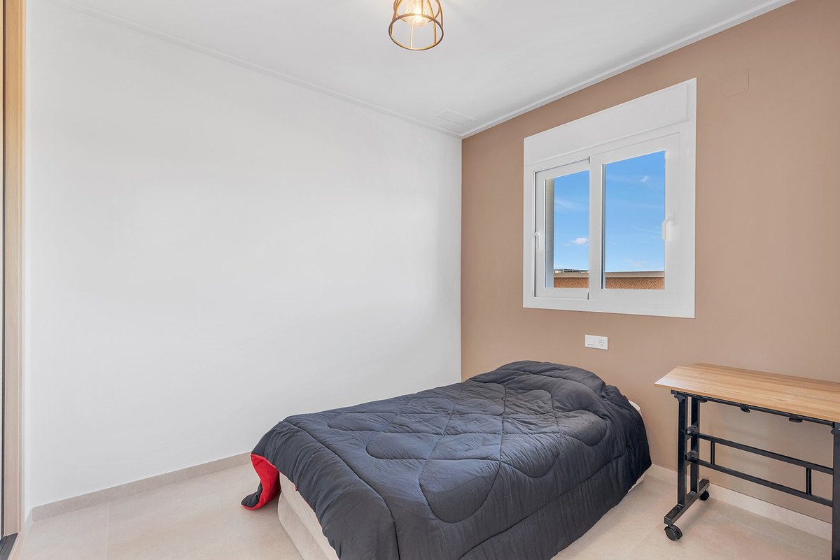 Appartement te koop in Urbanización El Raso | 3 slaapkamers H5393560