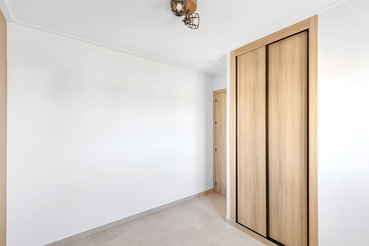 Appartement te koop in Urbanización El Raso | 3 slaapkamers H5393560