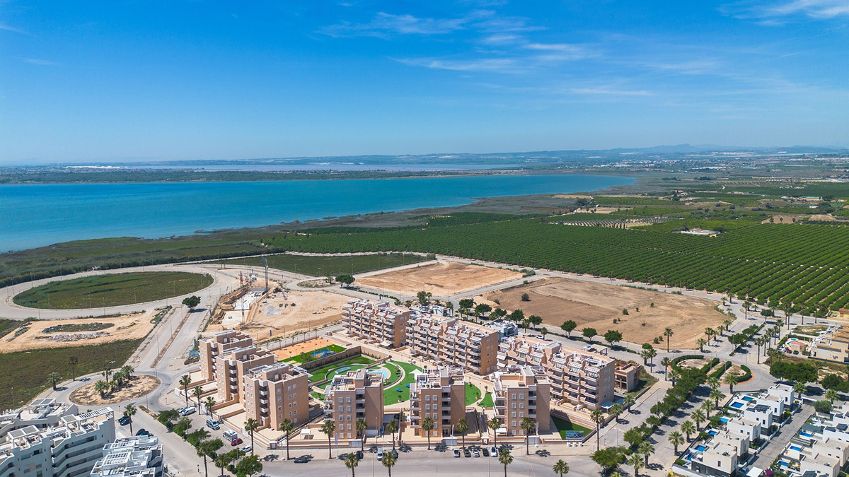 Appartement te koop in Urbanización El Raso | 3 slaapkamers H5393560