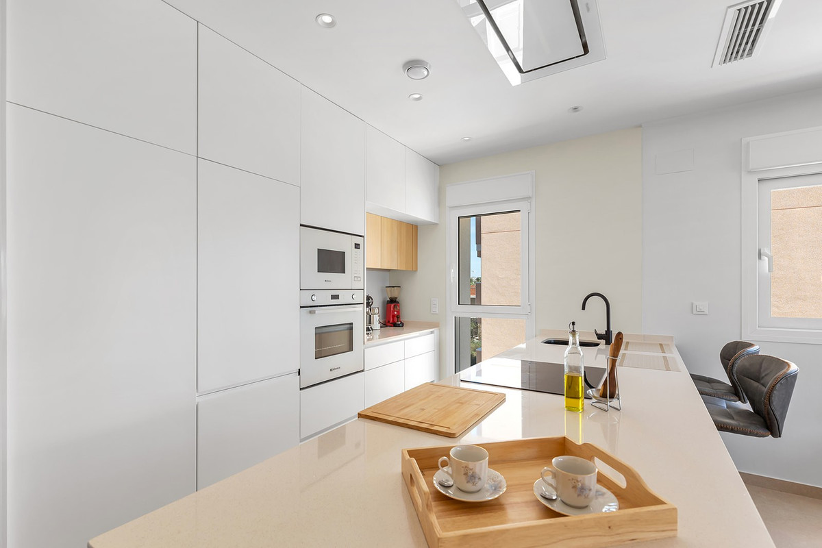 Appartement te koop in Urbanización El Raso | 3 slaapkamers H5393560