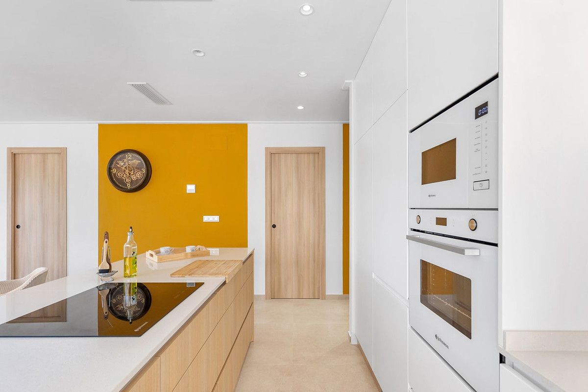 Appartement te koop in Urbanización El Raso | 3 slaapkamers H5393560