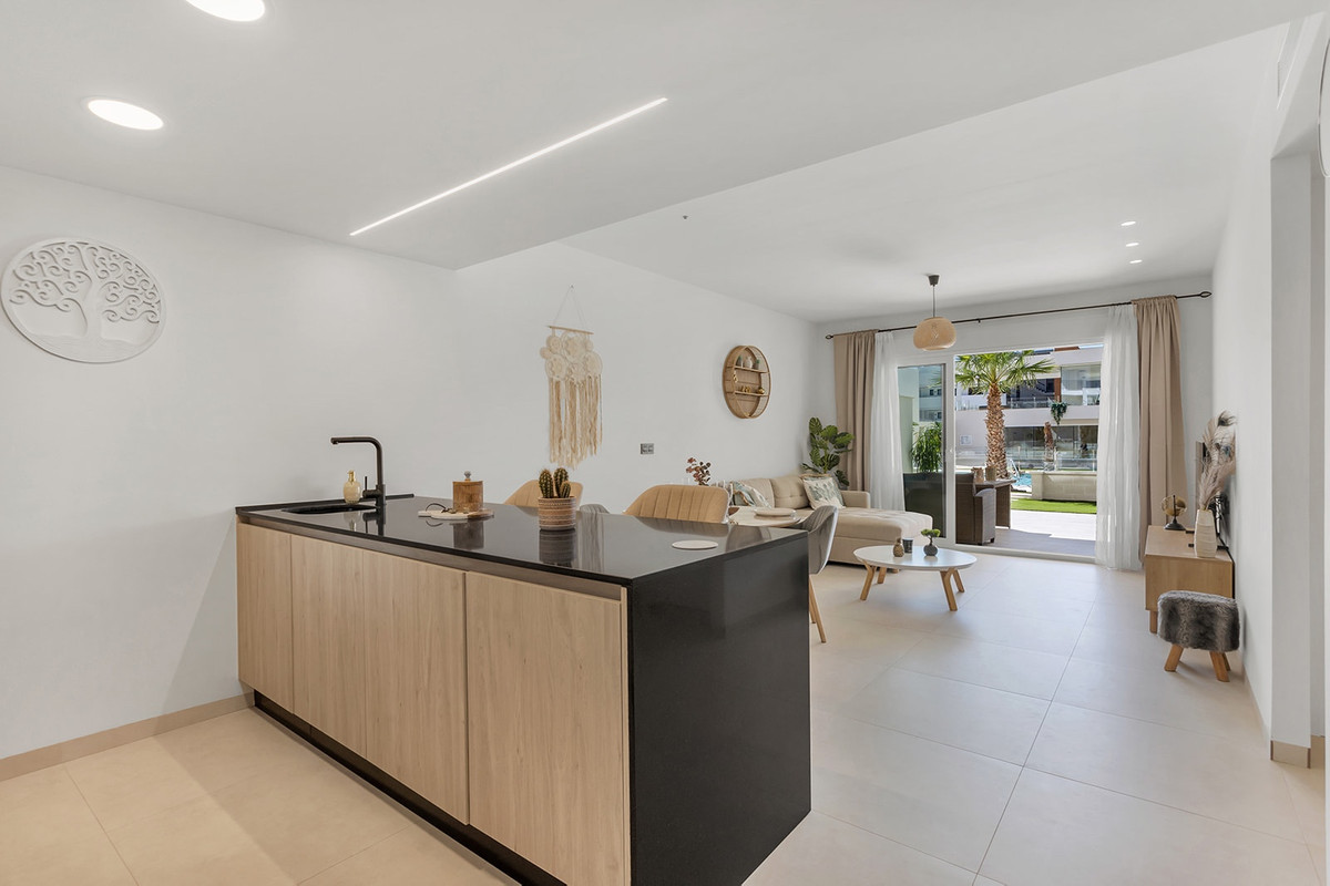 Appartement te koop in Urbanización El Raso | 2 slaapkamers H5492719