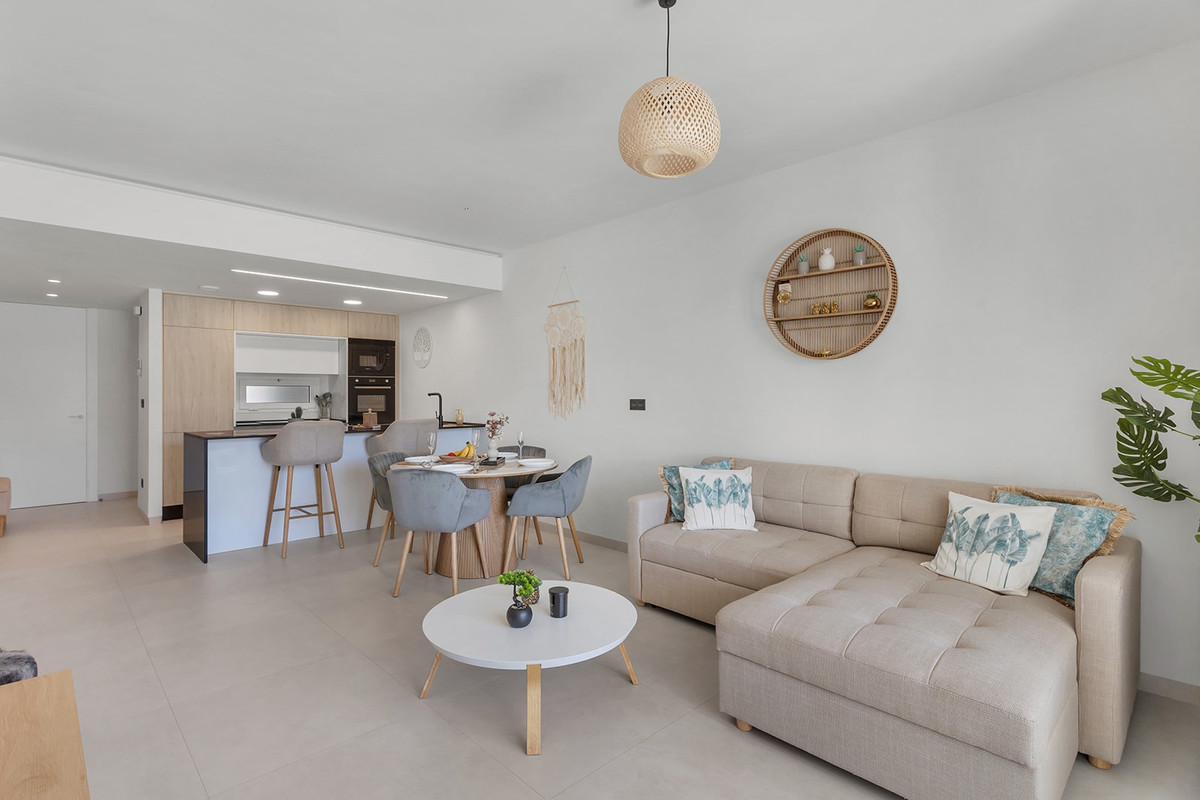 Appartement te koop in Urbanización El Raso | 2 slaapkamers H5492719