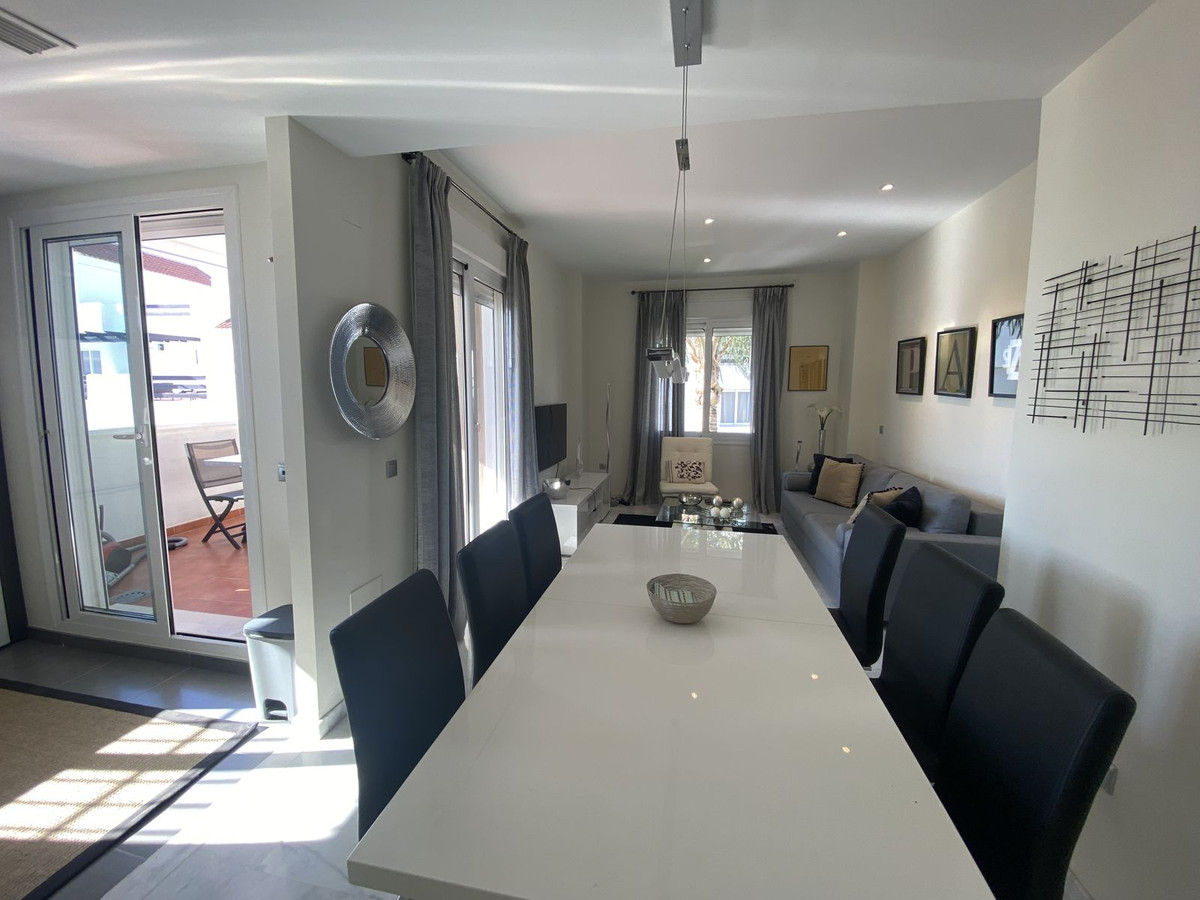 Tussenverdieping Appartement in Valle Romano-14