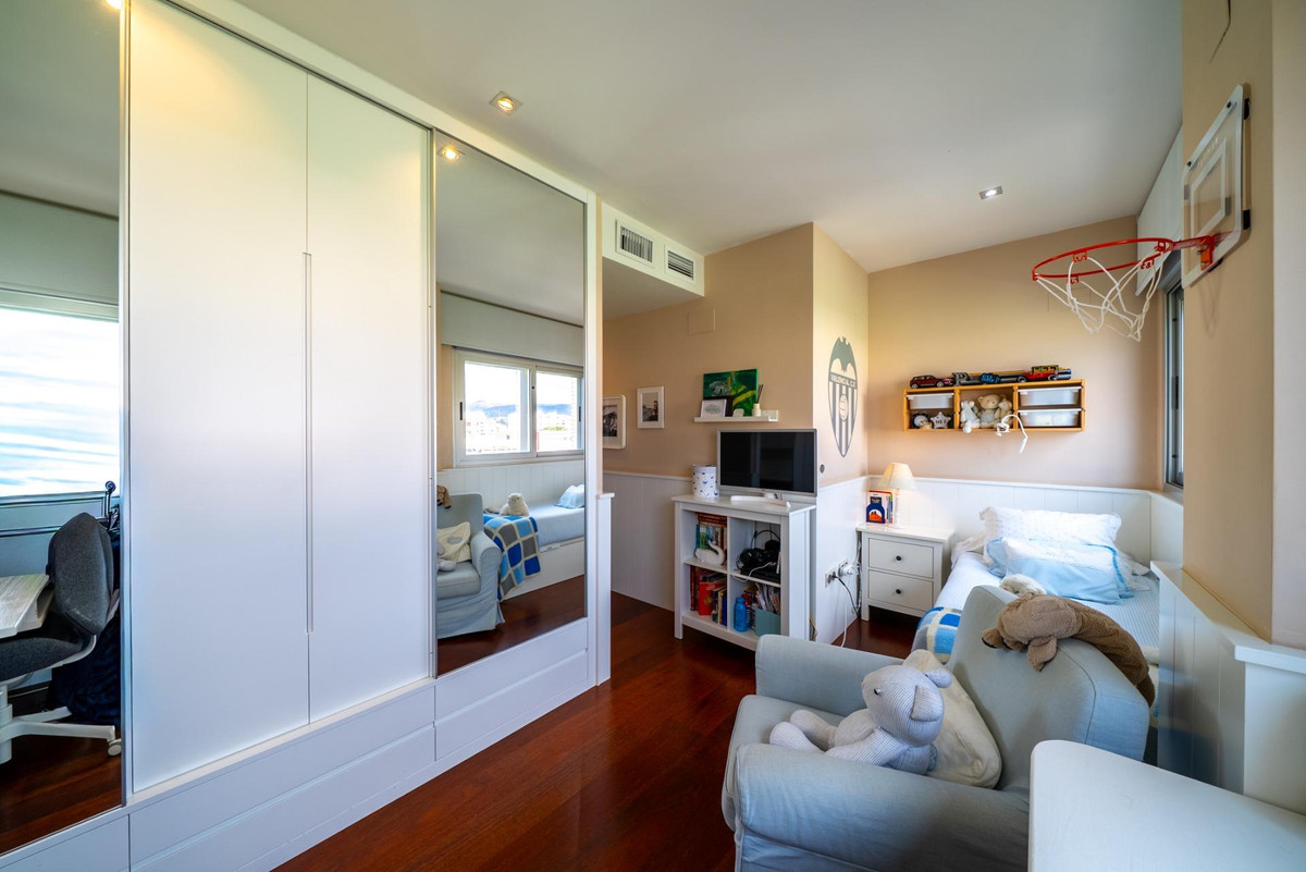 Appartement te koop in Villajoyosa | 4 slaapkamers H5335972