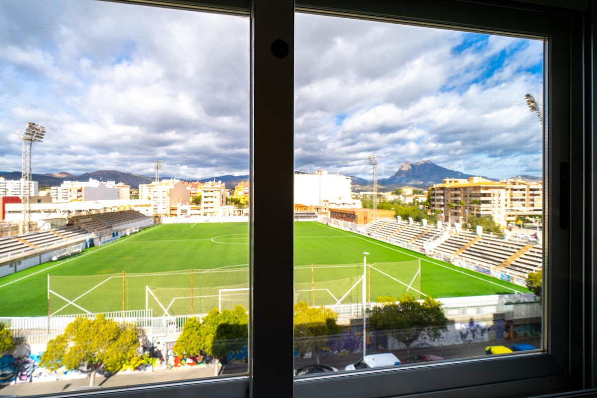 Appartement te koop in Villajoyosa | 4 slaapkamers H5335972