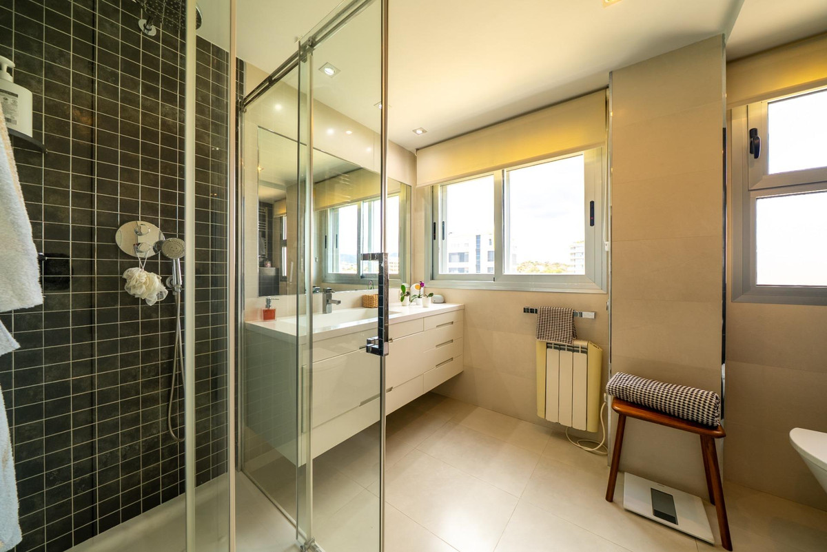 Appartement te koop in Villajoyosa | 4 slaapkamers H5335972