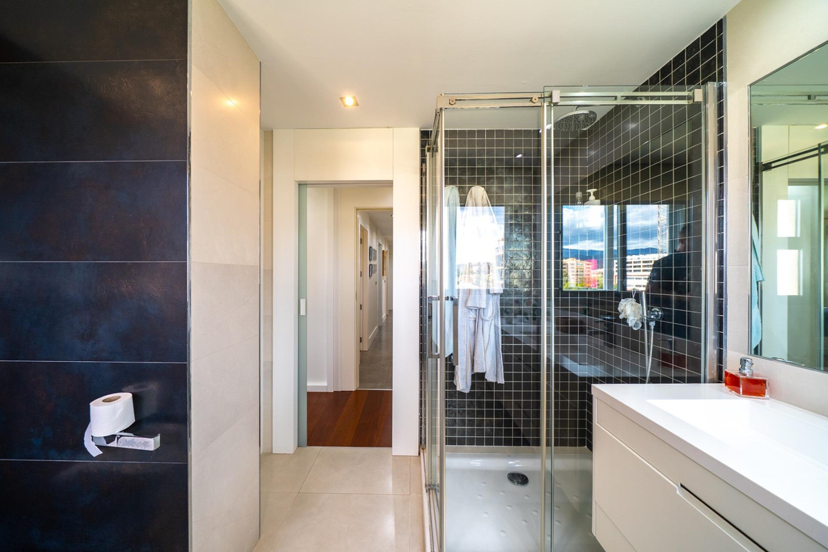 Appartement te koop in Villajoyosa | 4 slaapkamers H5335972