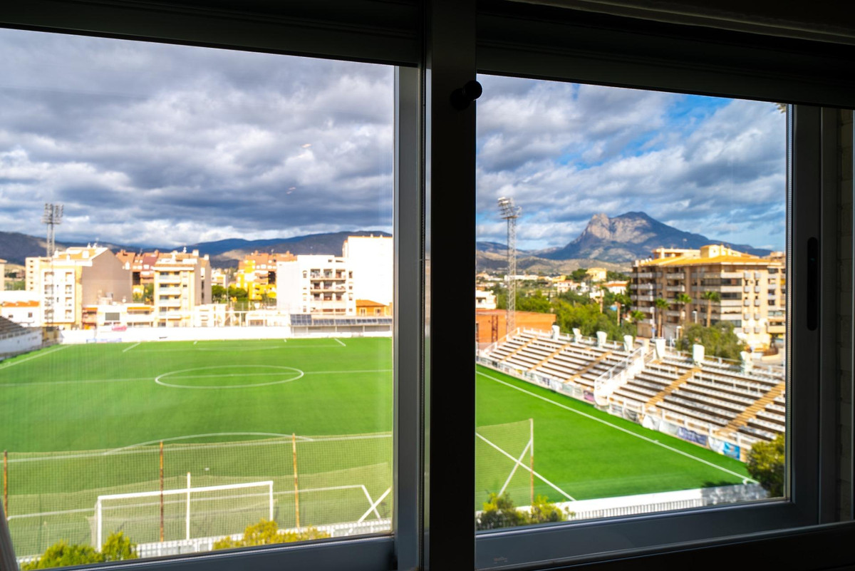 Appartement te koop in Villajoyosa | 4 slaapkamers H5335972