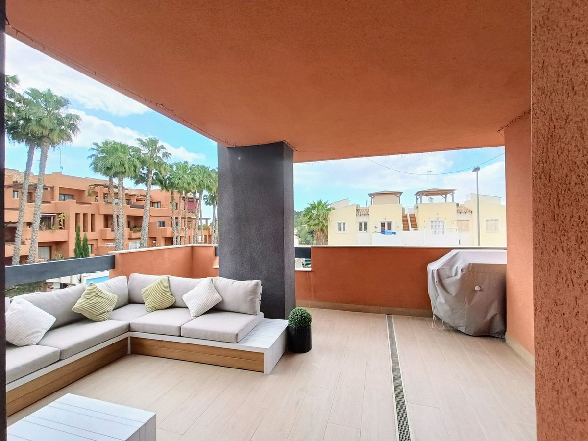 Appartement te koop in Villamartin | 2 slaapkamers H4955515