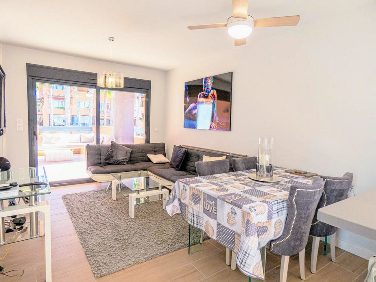 Appartement te koop in Villamartin | 2 slaapkamers H4955515