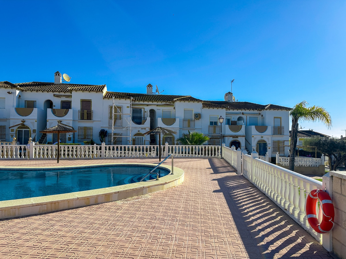 Appartement te koop in Villamartin | 1 slaapkamers H5334358