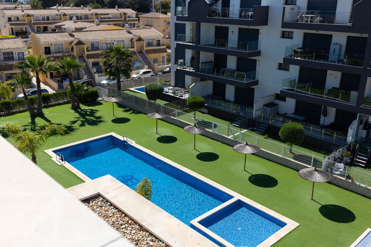 Penthouse te koop in Villamartin | 2 slaapkamers H5360803