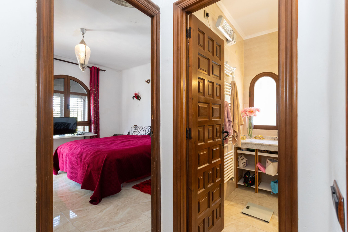 Huis te koop in Villamartin | 4 slaapkamers H5384326