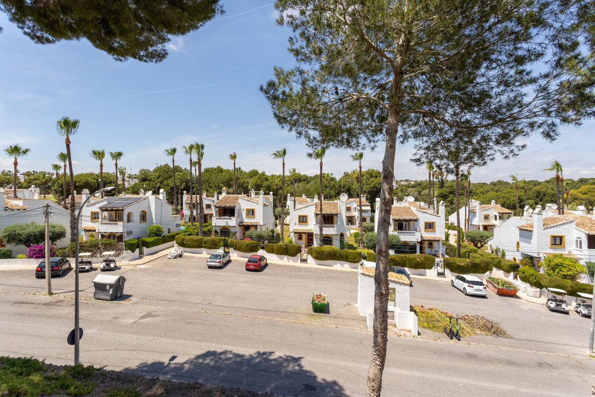 Huis te koop in Villamartin | 4 slaapkamers H5384326