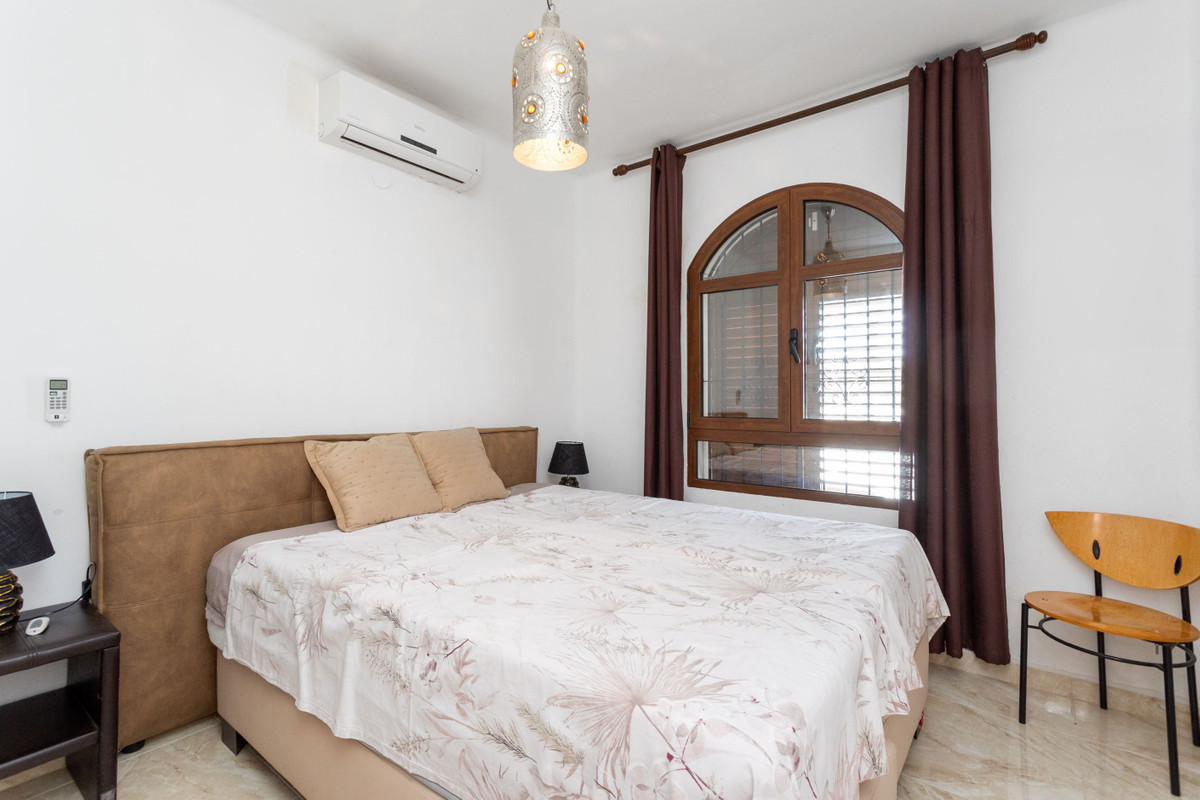 Huis te koop in Villamartin | 4 slaapkamers H5384326