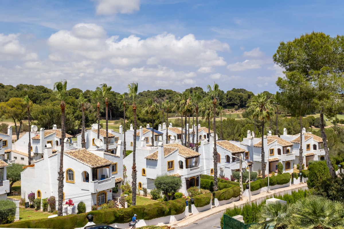 Huis te koop in Villamartin | 4 slaapkamers H5384326