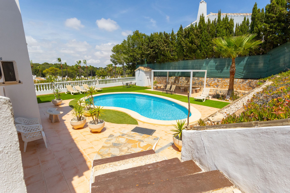 Huis te koop in Villamartin | 4 slaapkamers H5384326