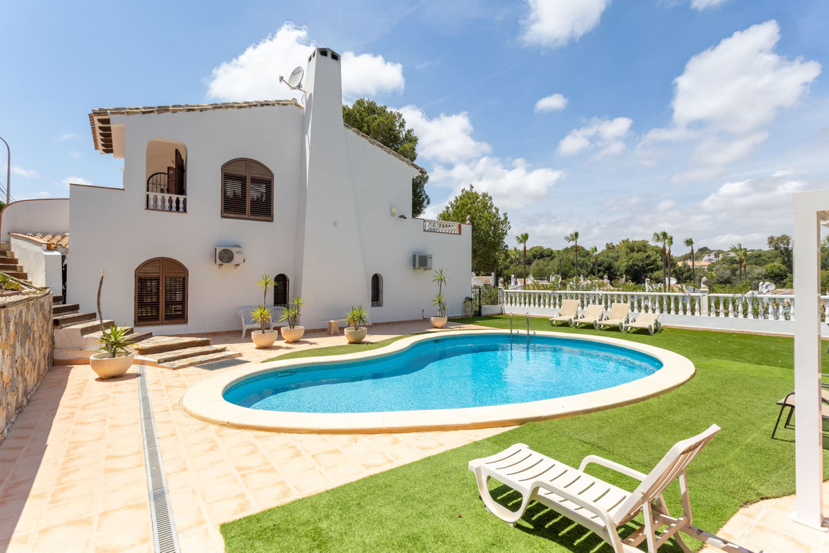 Huis te koop in Villamartin | 4 slaapkamers H5384326