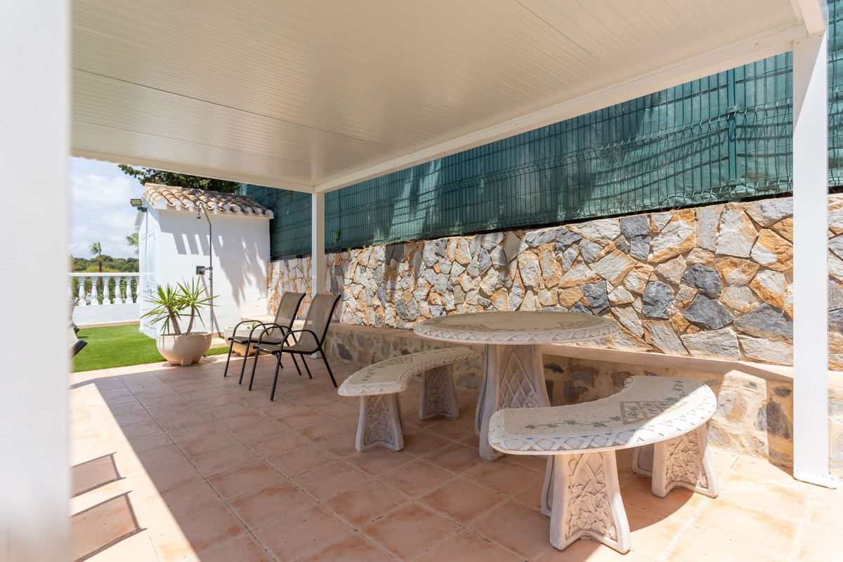 Huis te koop in Villamartin | 4 slaapkamers H5384326