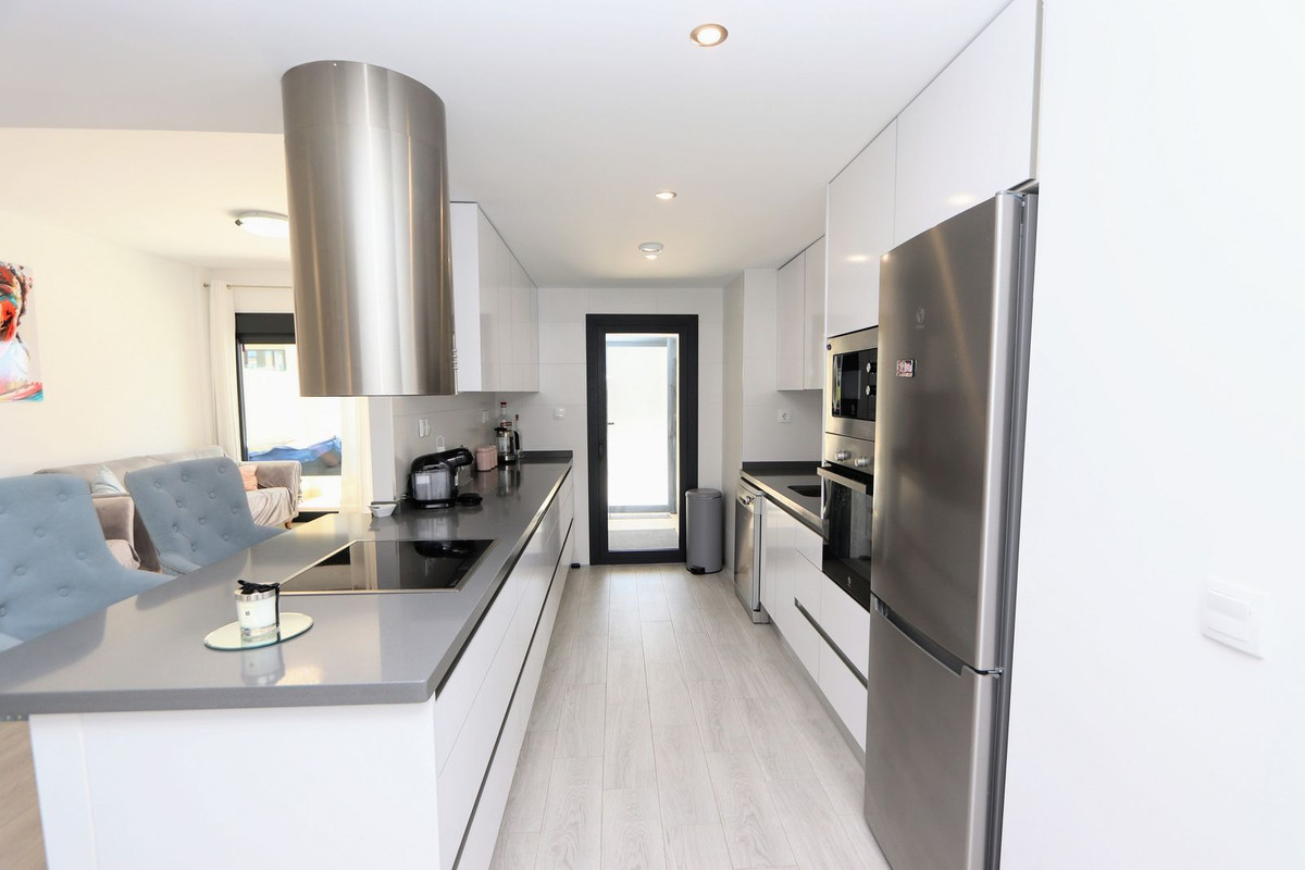 Appartement te koop in Villamartin | 3 slaapkamers H5387047
