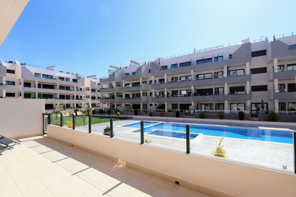 Appartement te koop in Villamartin | 3 slaapkamers H5387047