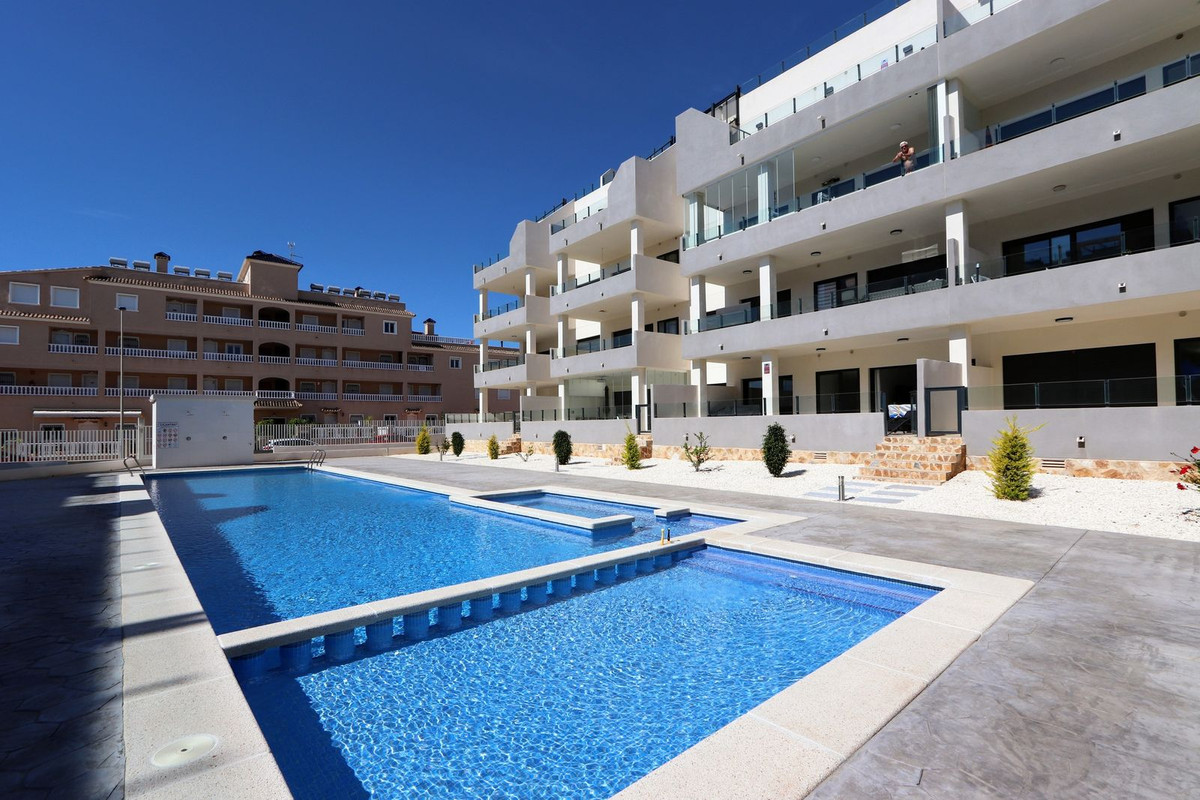 Appartement te koop in Villamartin | 3 slaapkamers H5387047