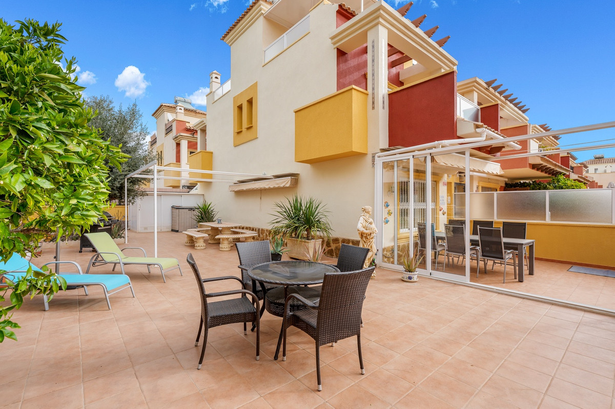 Appartement te koop in Villamartin | 3 slaapkamers H5400871