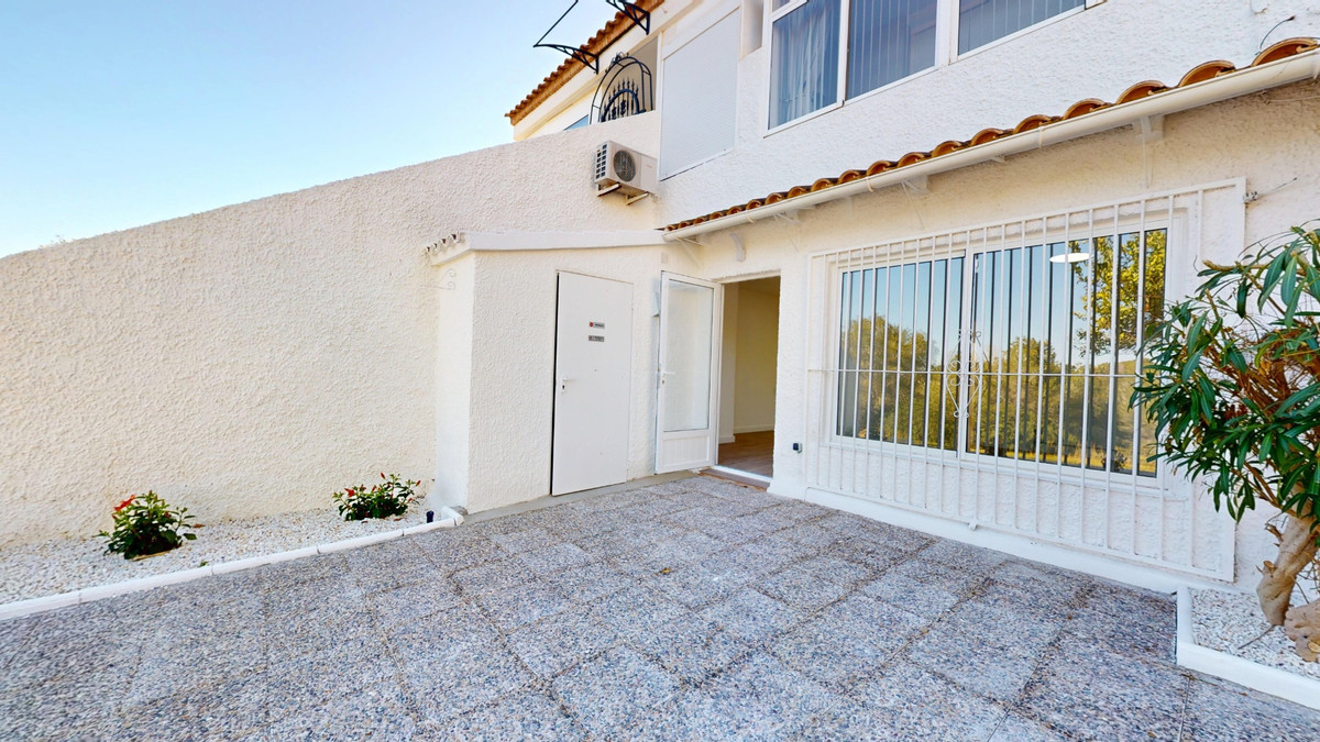 Penthouse te koop in Villamartin | 2 slaapkamers H5400904