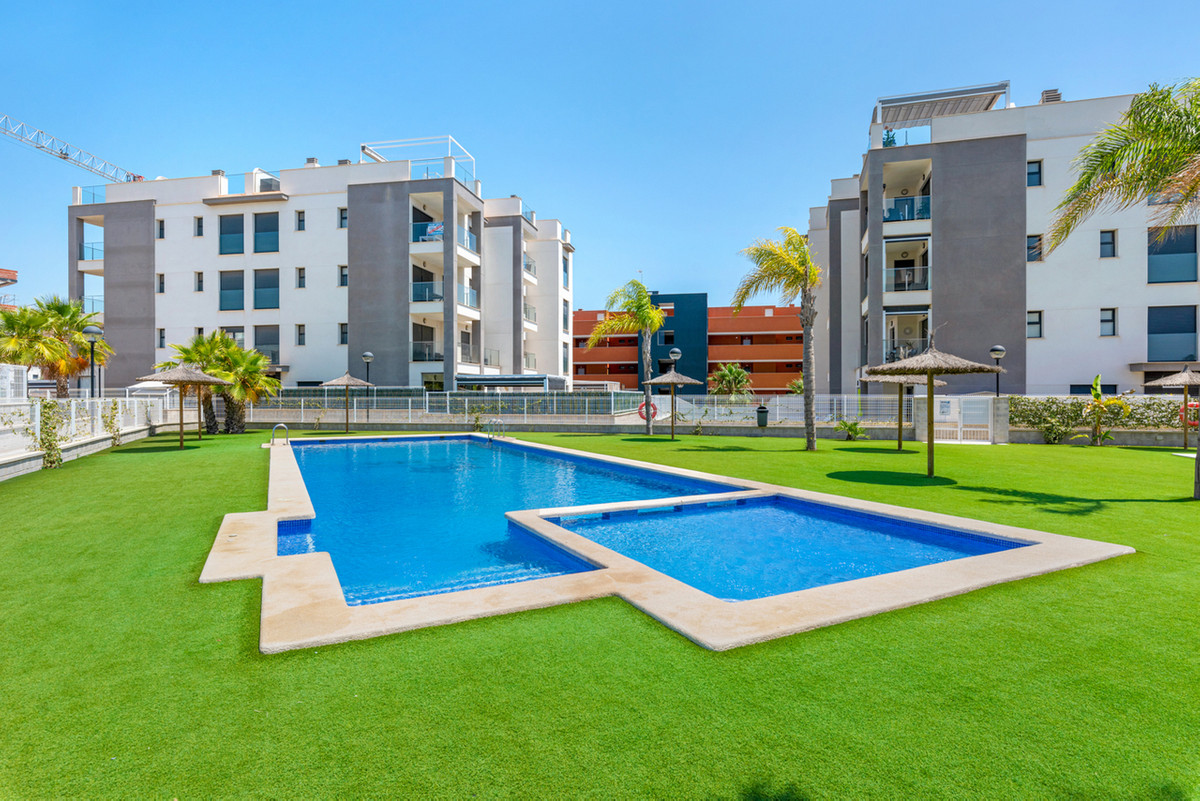 Huis te koop in Villamartin | 2 slaapkamers H5401342